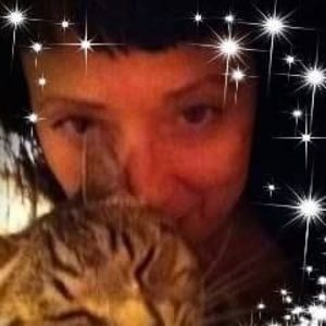 Meet your Posher, Deborah